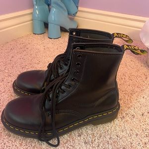 Dr martens 1460 smooth leather lace up boots
